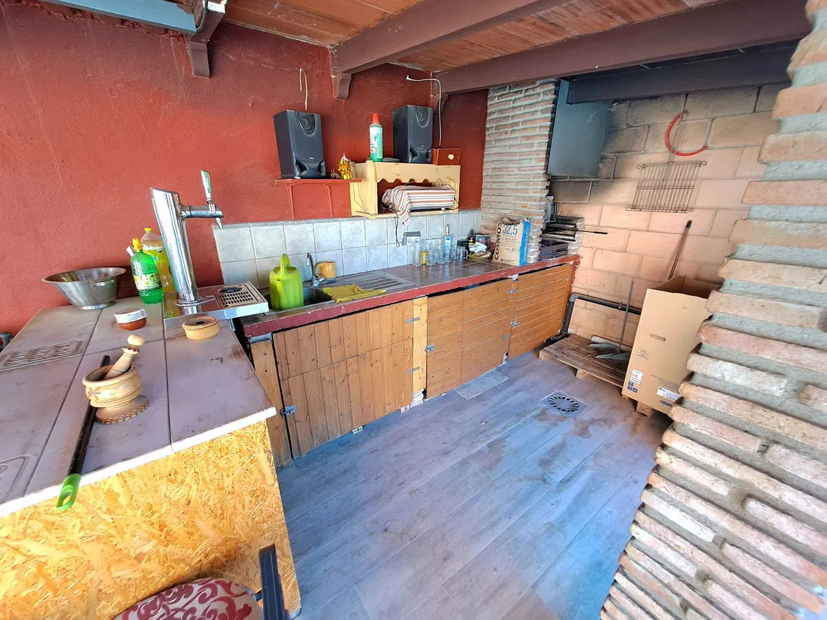 dd37b054-7d90-42db-add7-a1b1f3e4dc83