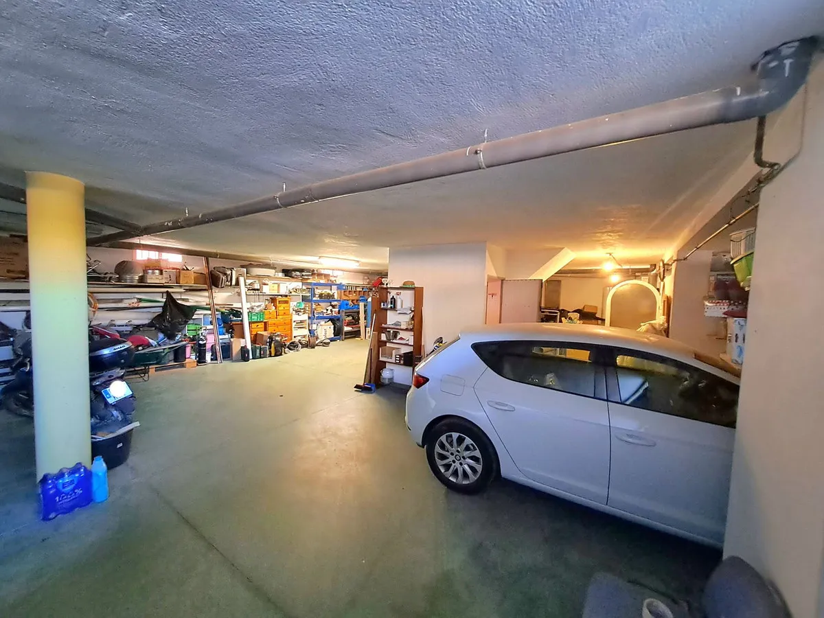 f5fc038d-3928-4440-aa80-8fa71c123bc2