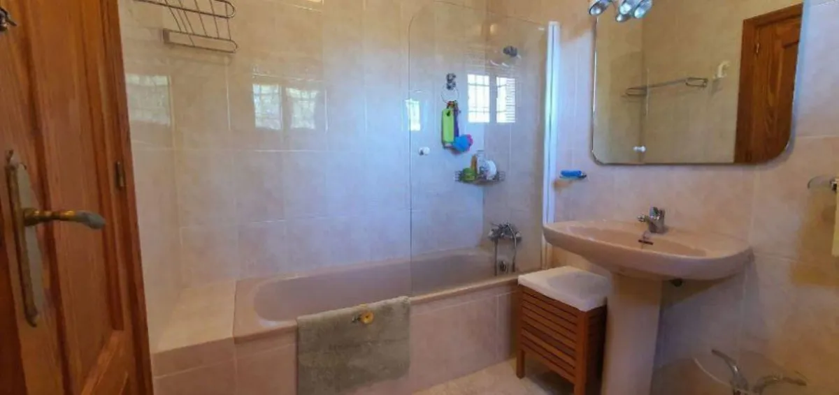 6f03af35-e2c7-444a-a6e5-bbfc46c59010