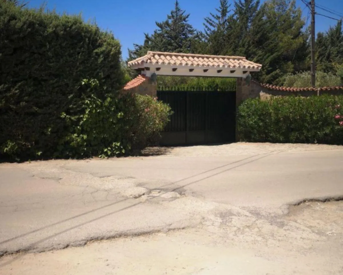 f80c3e49-2ec7-4ea2-af6d-2dae65b09afc