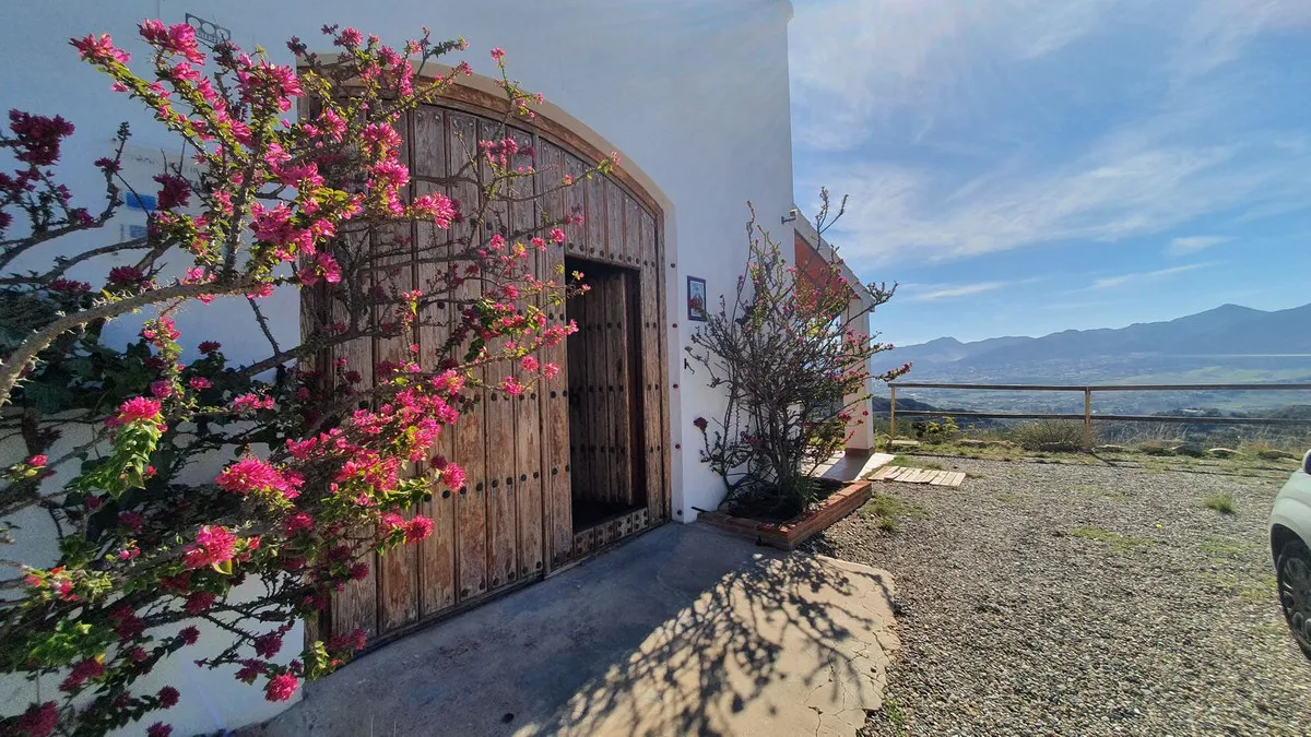 f04e4cf8-dadb-4606-8f83-e5b5e796fc88