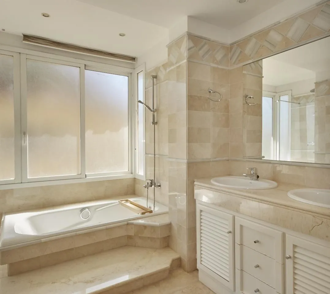 32929ad3-ca52-4e6b-8e4e-240308833b00