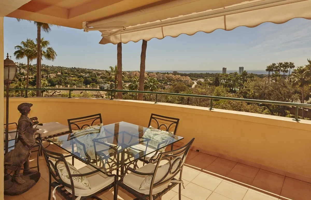 c851d953-ce09-4dc9-bdf9-a80ba6bd20ab