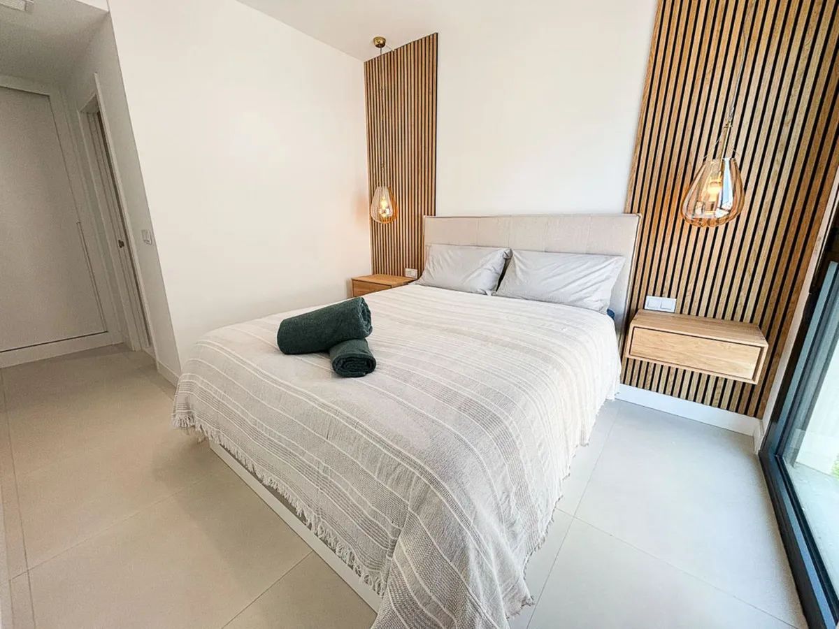 42c80b04-92d5-4cb3-8e1c-6af54a331291