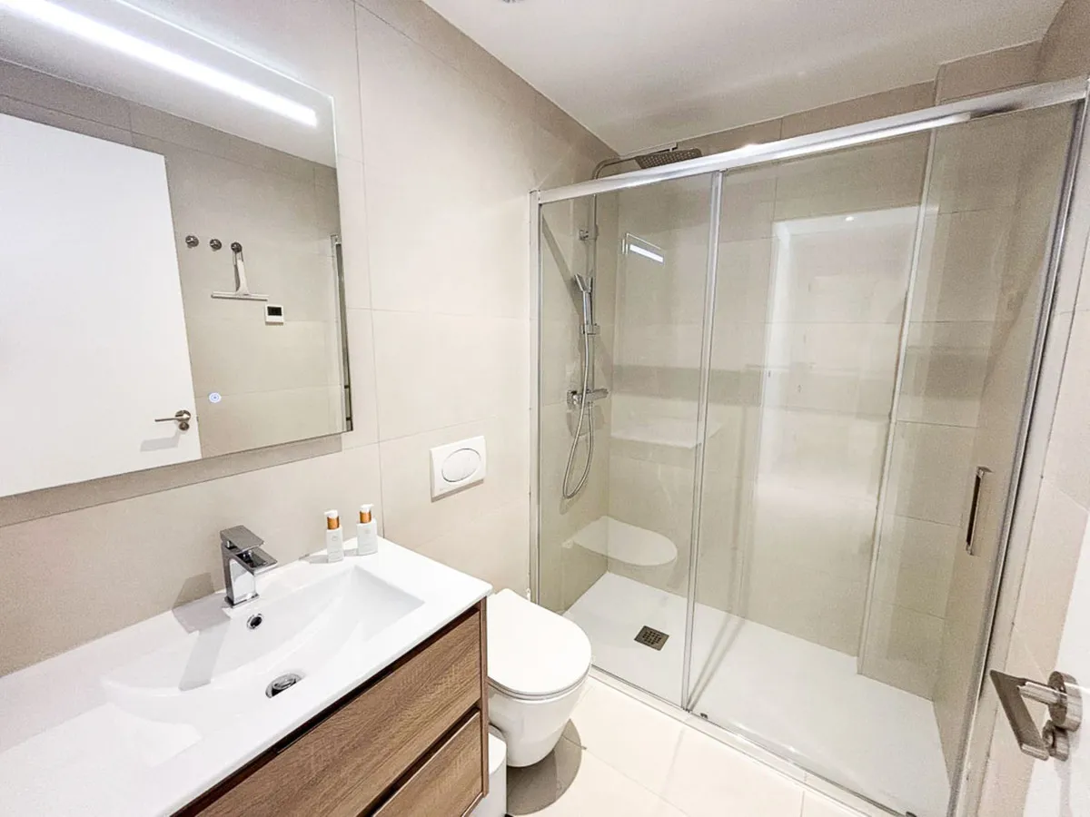 e16a473b-b8a6-41f9-8394-439f81494507