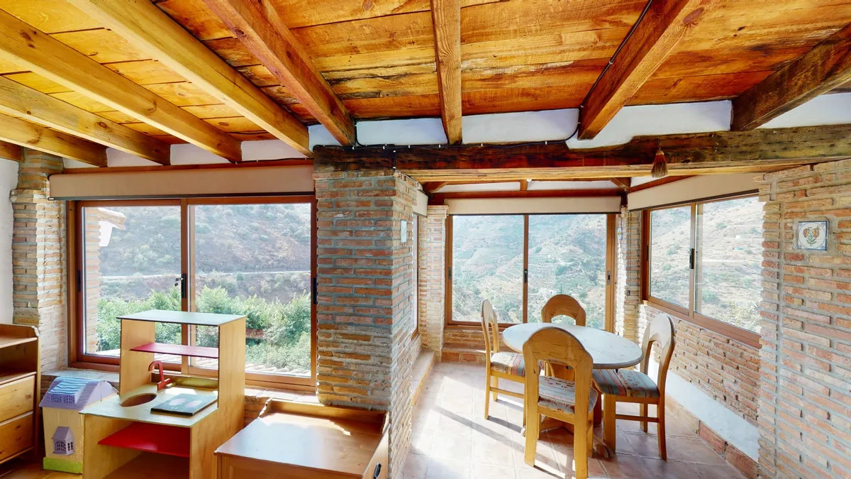 a2d34a7b-a833-46dd-93ab-fe12829285ee