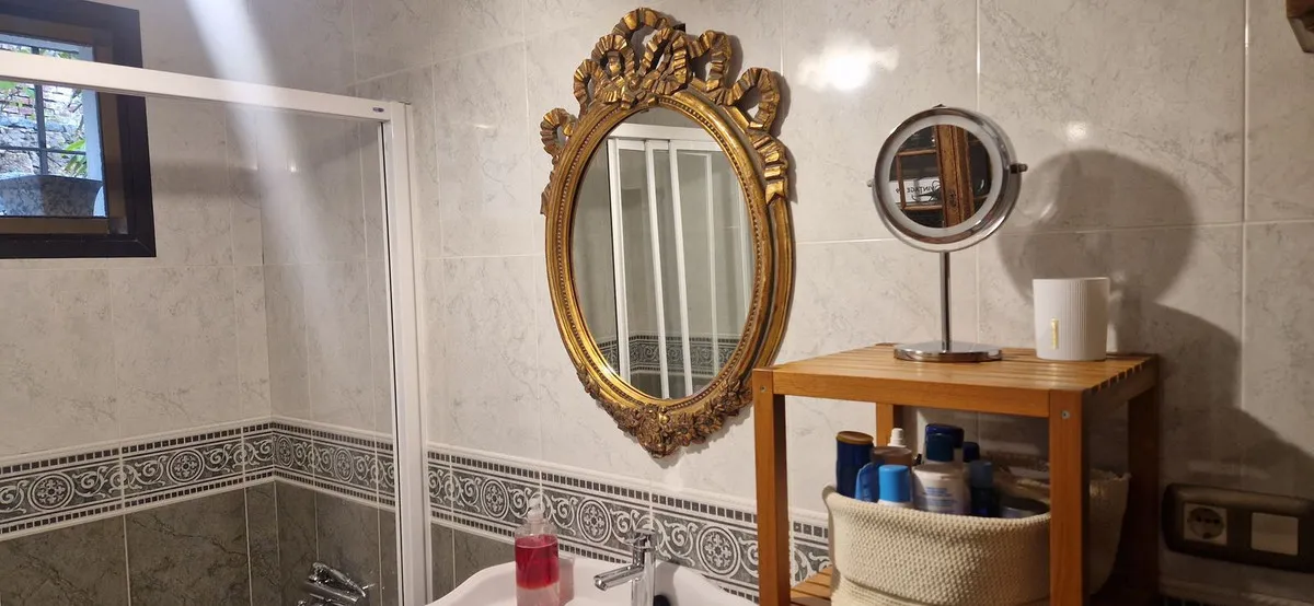 60c2f684-6f6b-4ef5-9a68-22d541e6b4c0