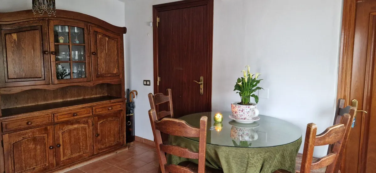 b365b445-fe11-4220-a35a-655092dc588f