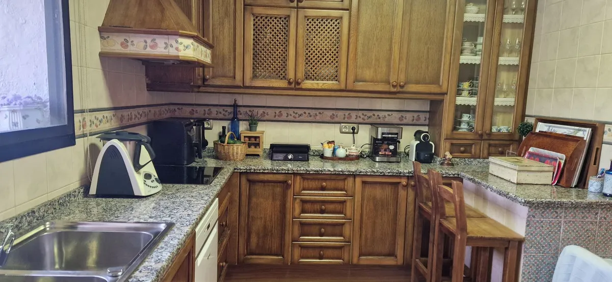 c963aafa-2610-47dd-bc49-b1a2d3ca3a67