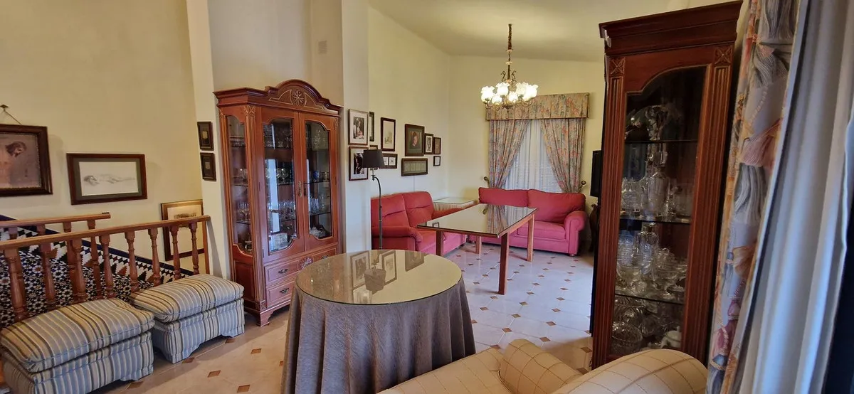 f10aa76c-226c-4c46-8308-d6f56f839819