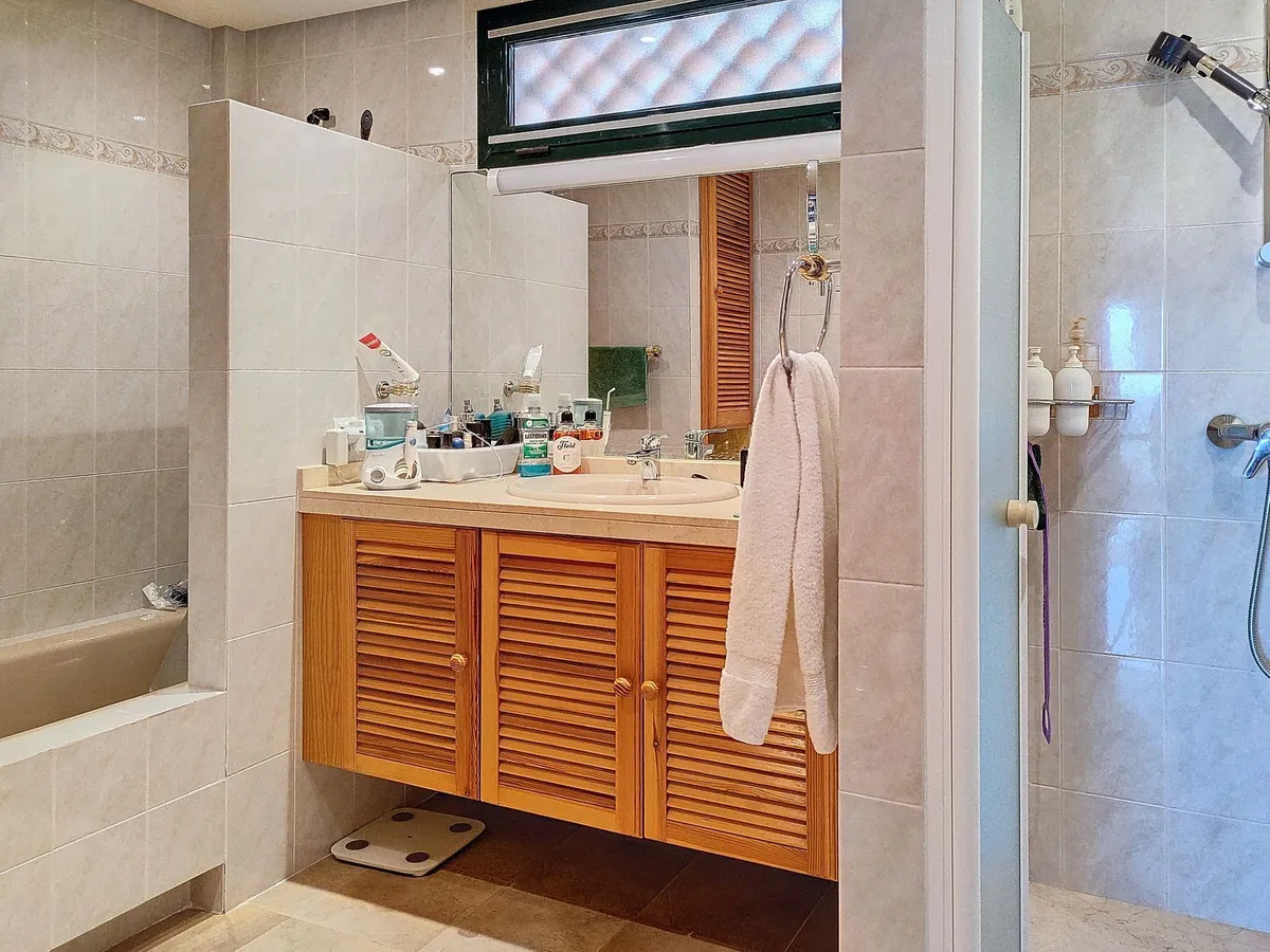 122fd011-4d07-431b-9bd9-5003fa8c64d2