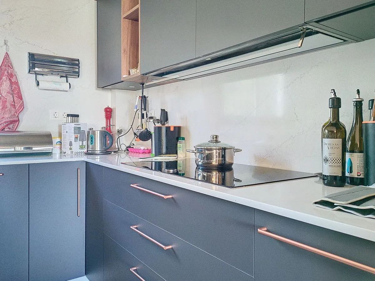 dce472a8-4d1a-4fc9-9565-0ad06650a85d