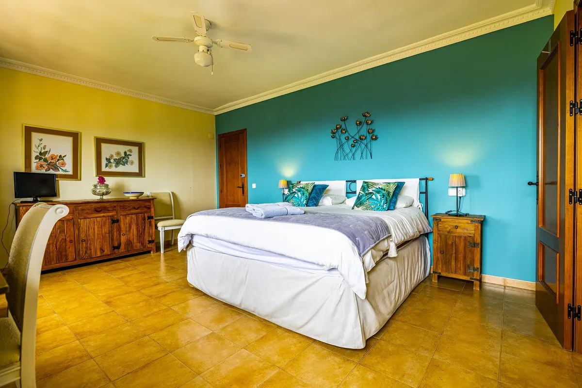 06f8fb87-7bc7-48be-89e2-38610757afdf