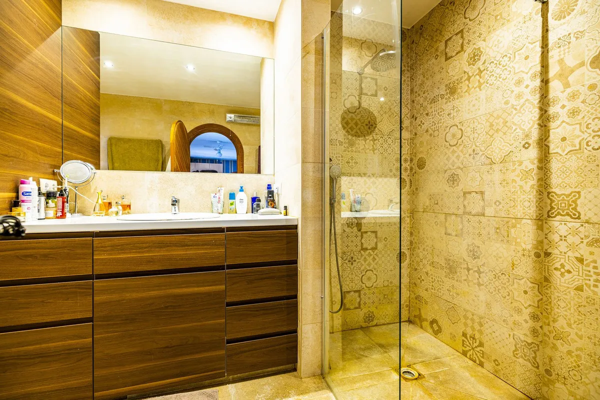 32d77f2d-9cd1-40a6-aa59-fc3e52f53180