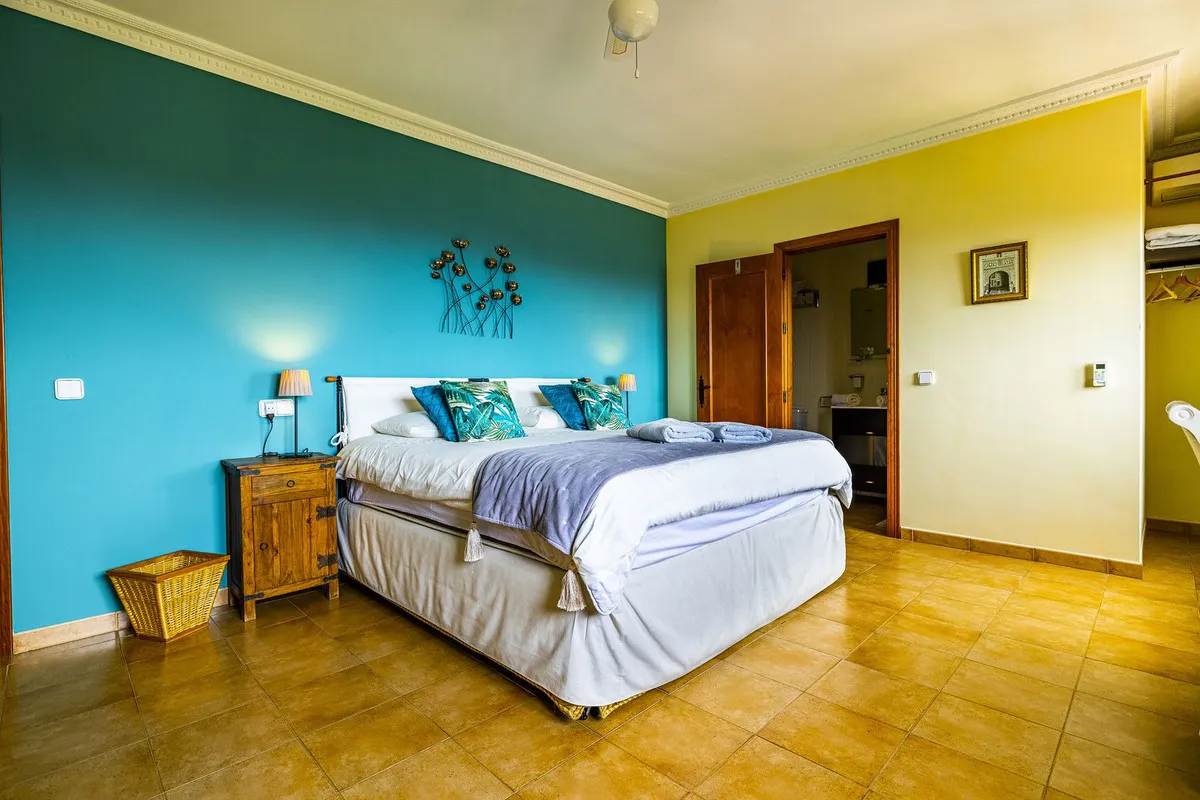 40bd36d9-8415-4f38-be21-ed48501839db