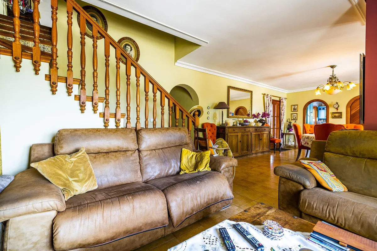 588efa35-a2e6-4e72-9290-2ce9048c191d