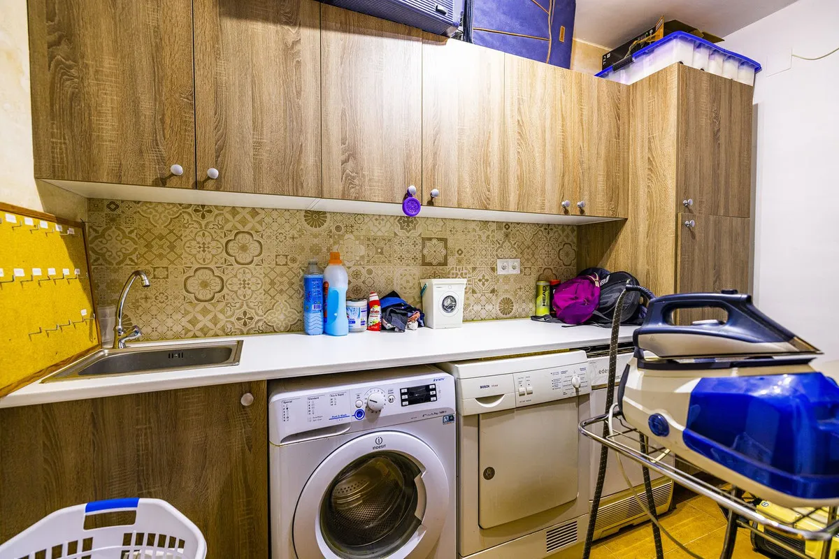 6b8a6543-d53b-47de-836b-0d4238189ca8