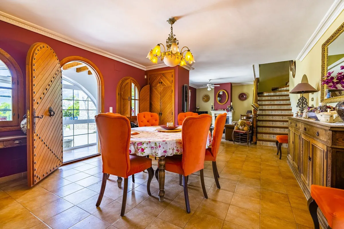 bb3d34c6-74a1-47ce-b762-f8bd06083f82