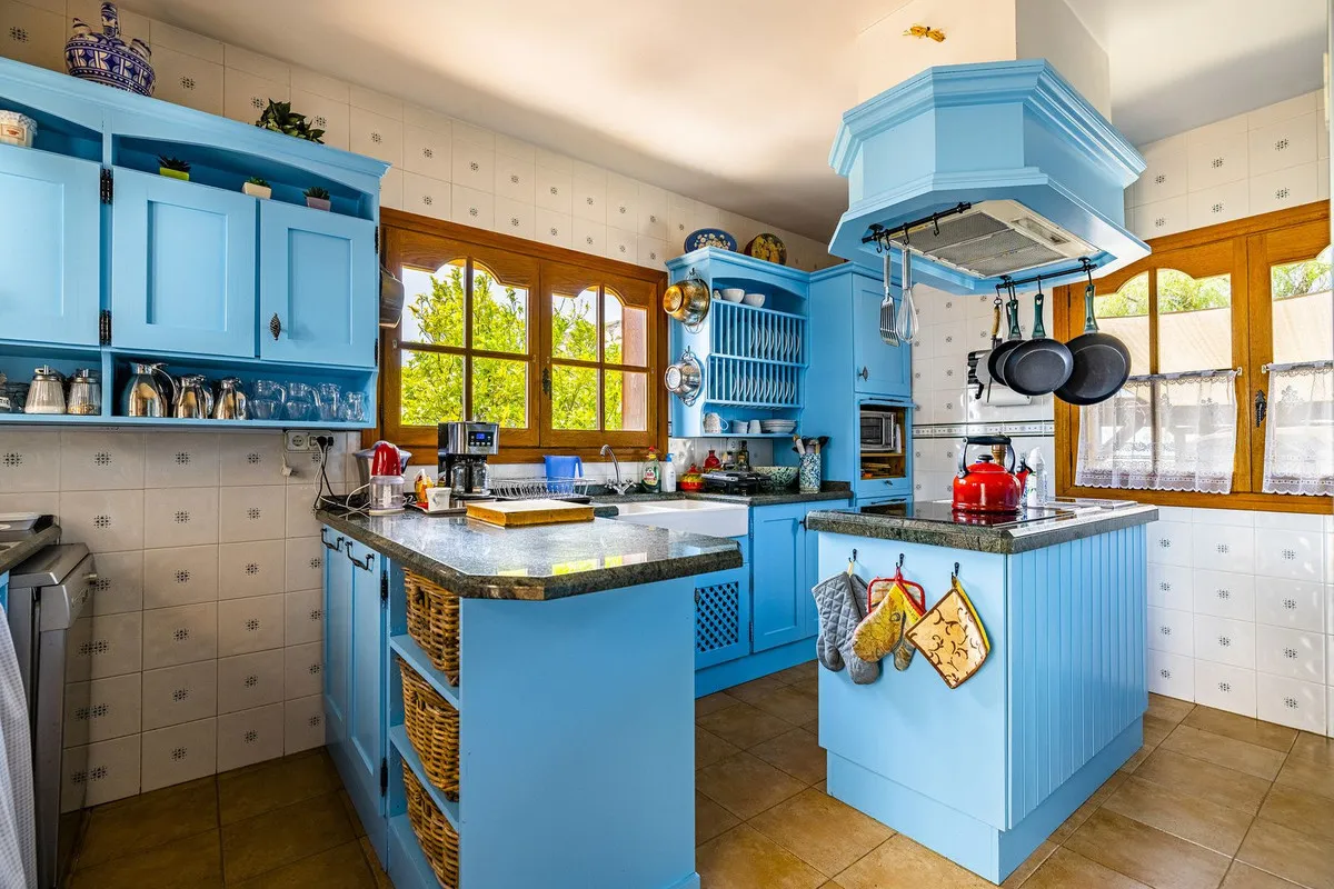 ec5a6aff-b155-48da-a3b9-e43e24184dec