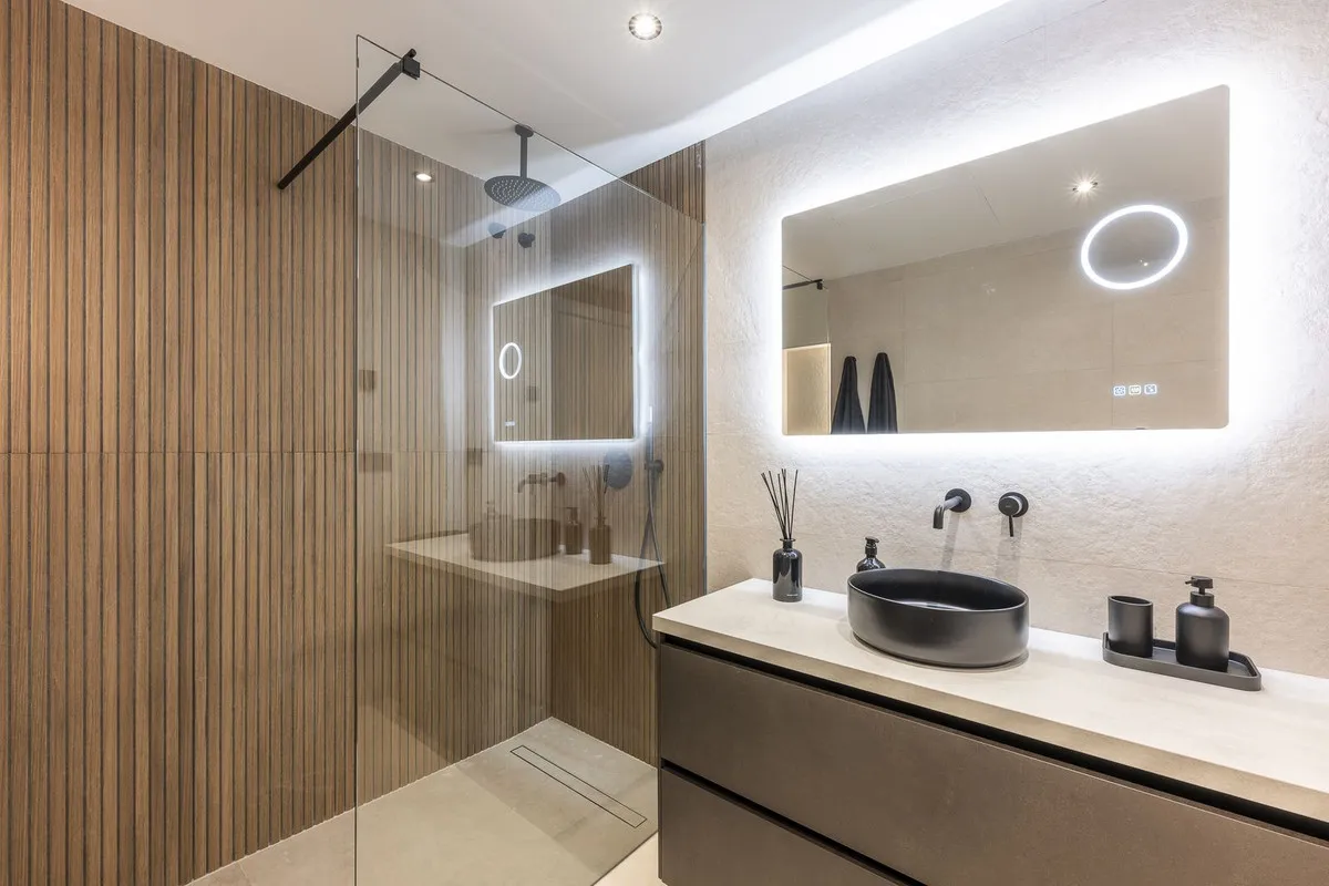 66426328-e596-4254-8e84-7c3133287d82