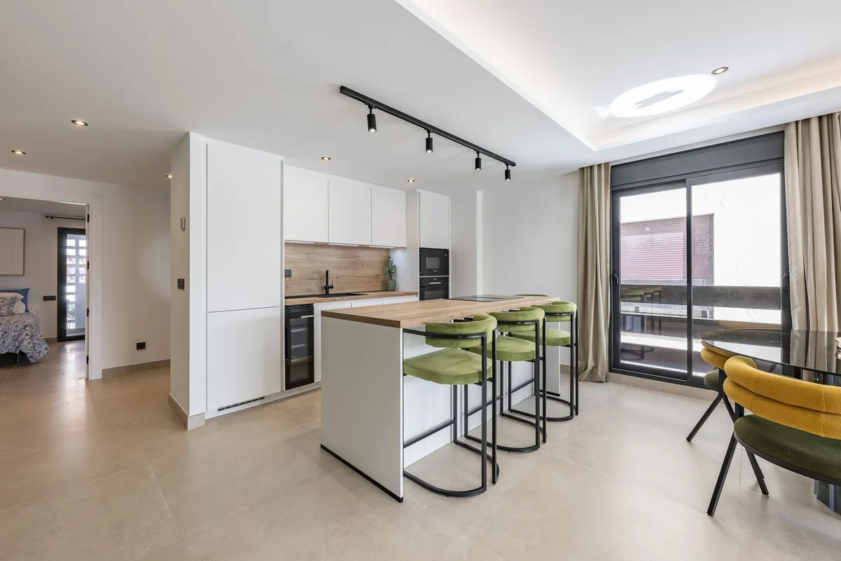 a68a83c6-7217-4cff-b7fe-f3efe71cd497