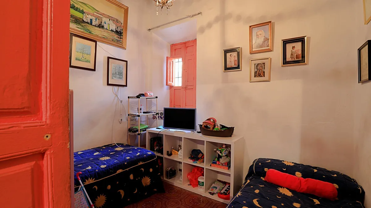 a5b167f8-a81a-49f1-8bff-31171f5cde4b