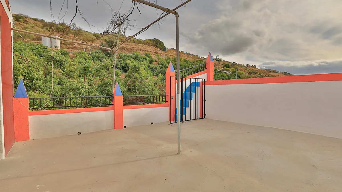 cf055fe1-b73e-4bbc-8609-6c752b842cd2