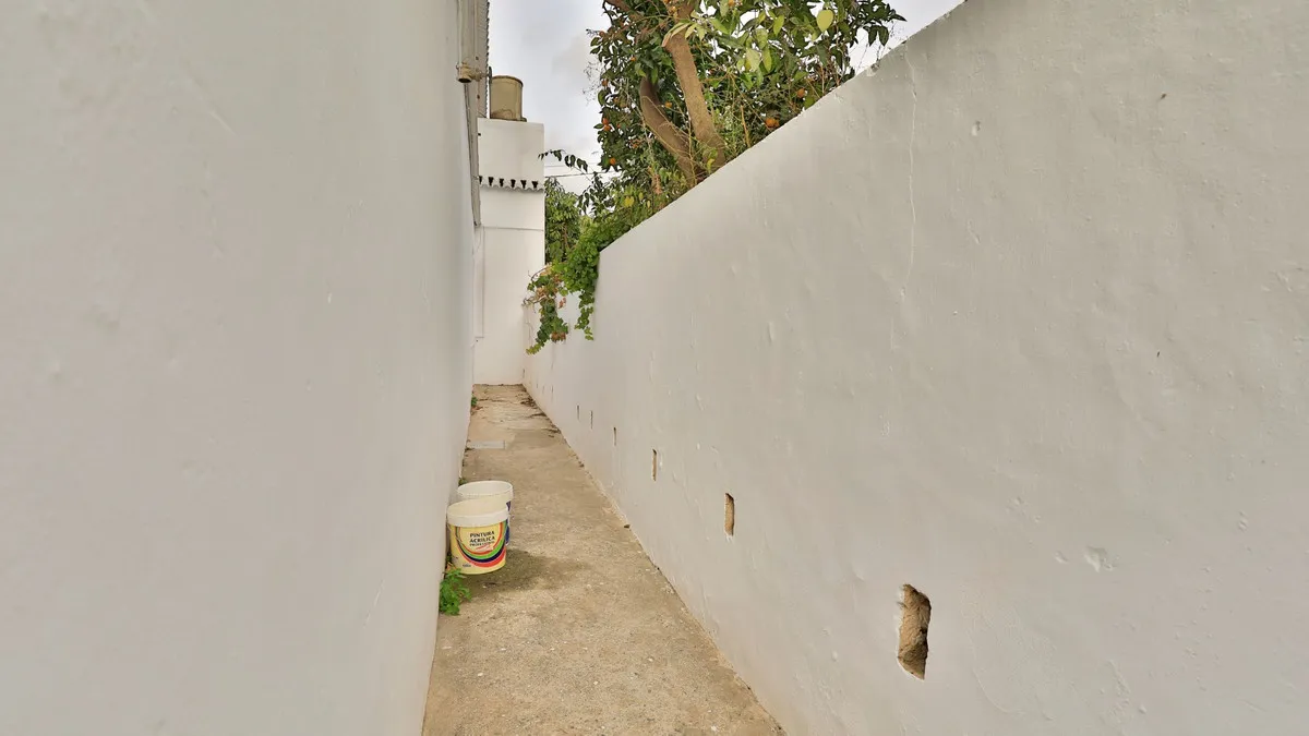 d498b788-e6e4-4fa1-9816-6fc4a2891ee7