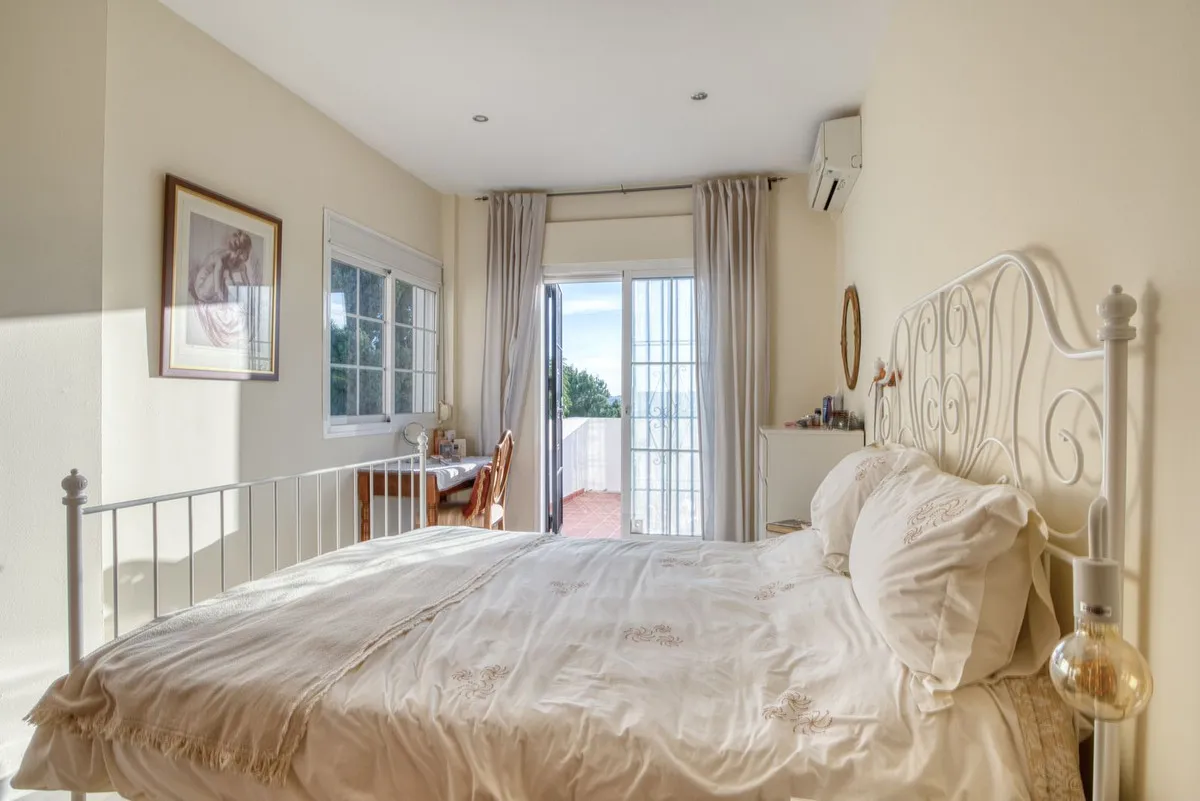 03e3ec94-9eca-4be7-8ae4-7f89694cc468