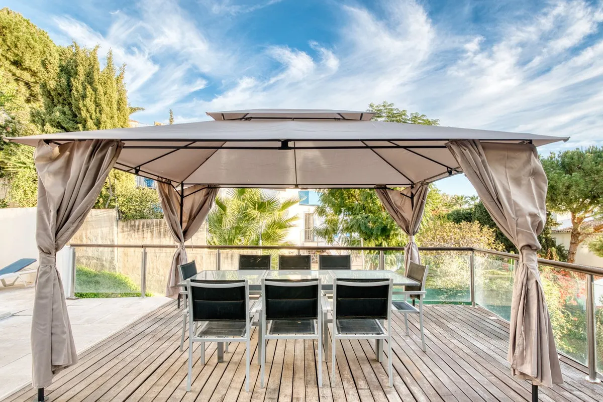 239ef5d1-b429-462f-a9a2-ade87b7b9fb6