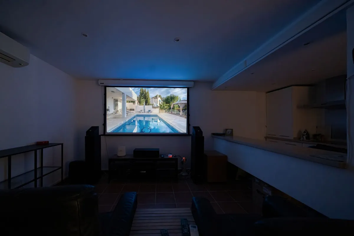 518b62fb-c8a3-416b-9970-dd538b85ba09