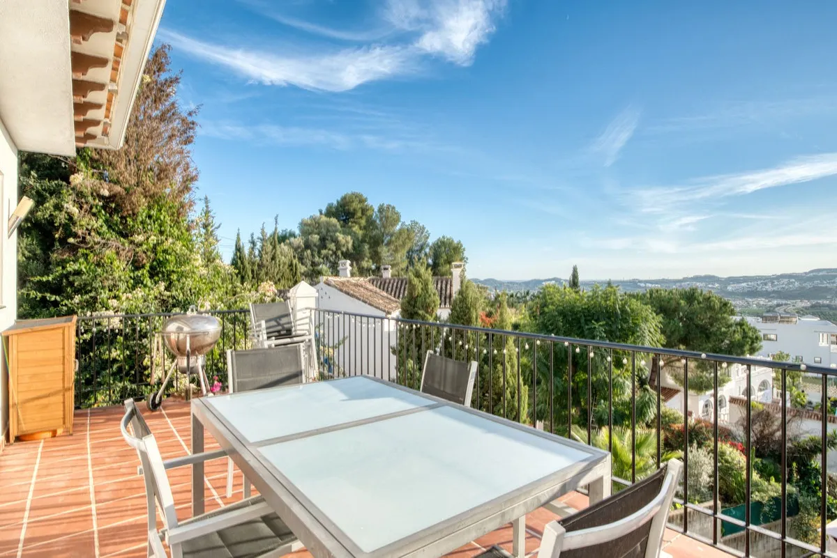 ade7cfb1-5ef7-4ab4-94f2-2336a2d81e67