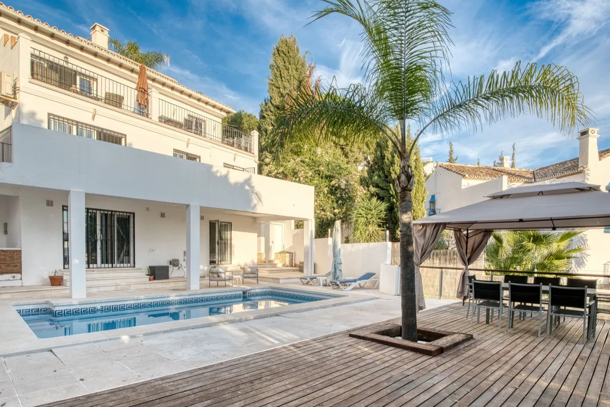 dbfb1395-fd7e-4835-9977-23ba9b704a4d