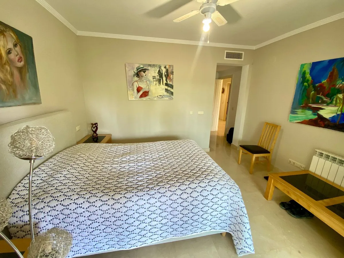 a3b4e063-969e-4317-9427-a5790515e21e