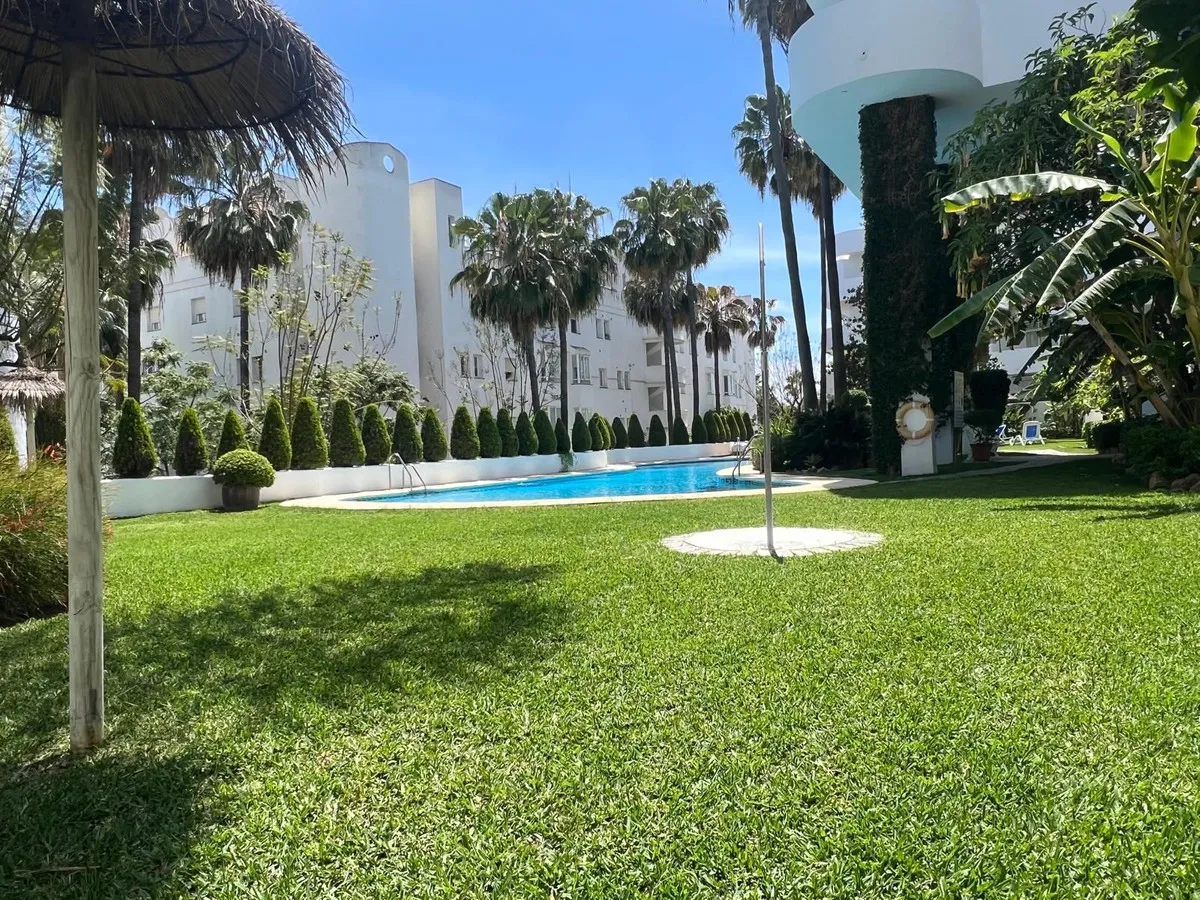 4d5f81c9-a325-4e74-8c23-14ce792c24b7