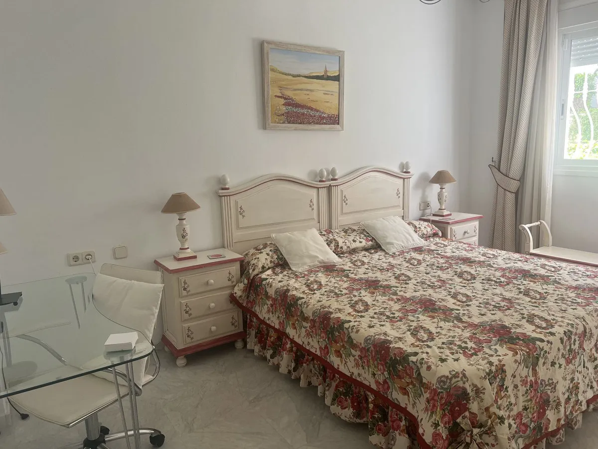 93e608b9-ec36-4234-b4b2-1f6db00e0135