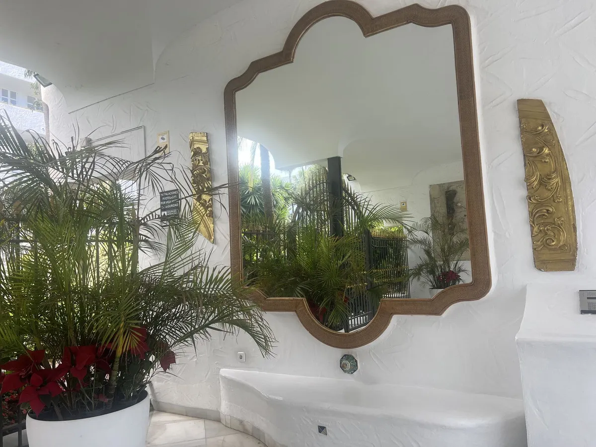 bb6c776e-1f3a-43ed-8807-2c613b265903