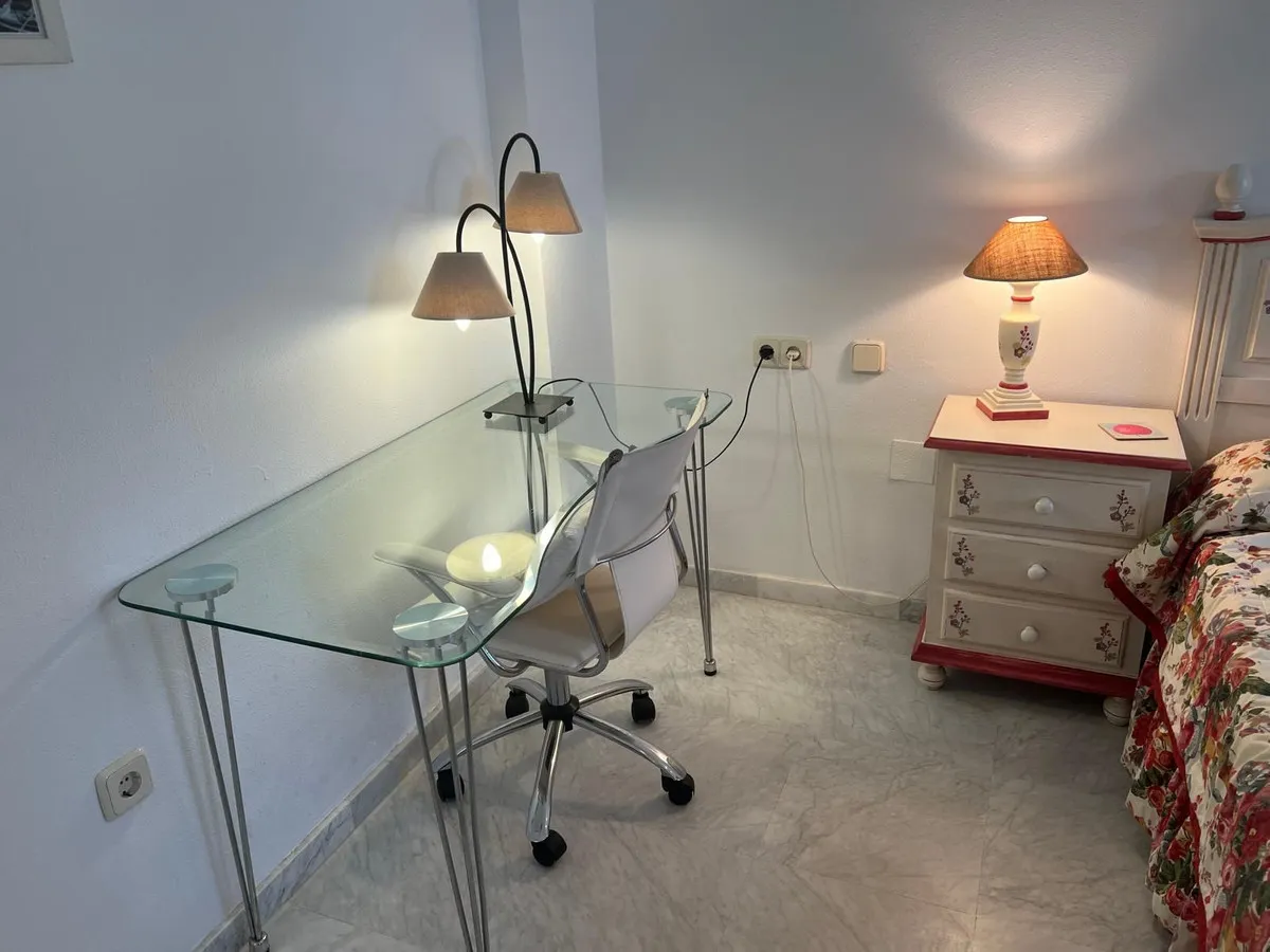 c6c4d187-8e00-4e1e-8ca2-9eafeec74bd3