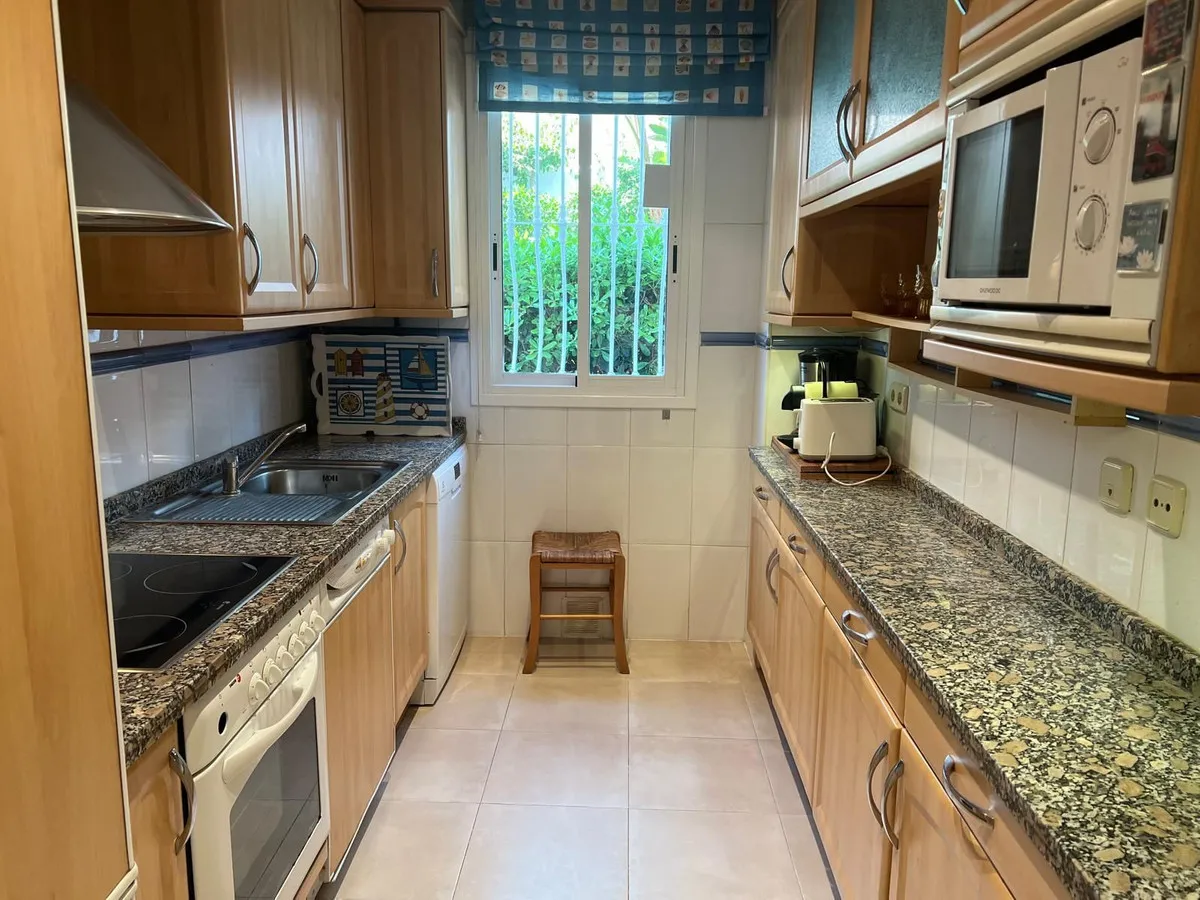 f1f49448-25ab-47ce-850a-1b9b42643459