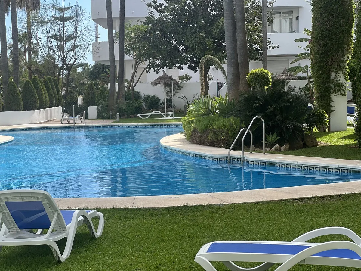 f8e9073a-c58d-4468-b2dc-8a06396b0af0