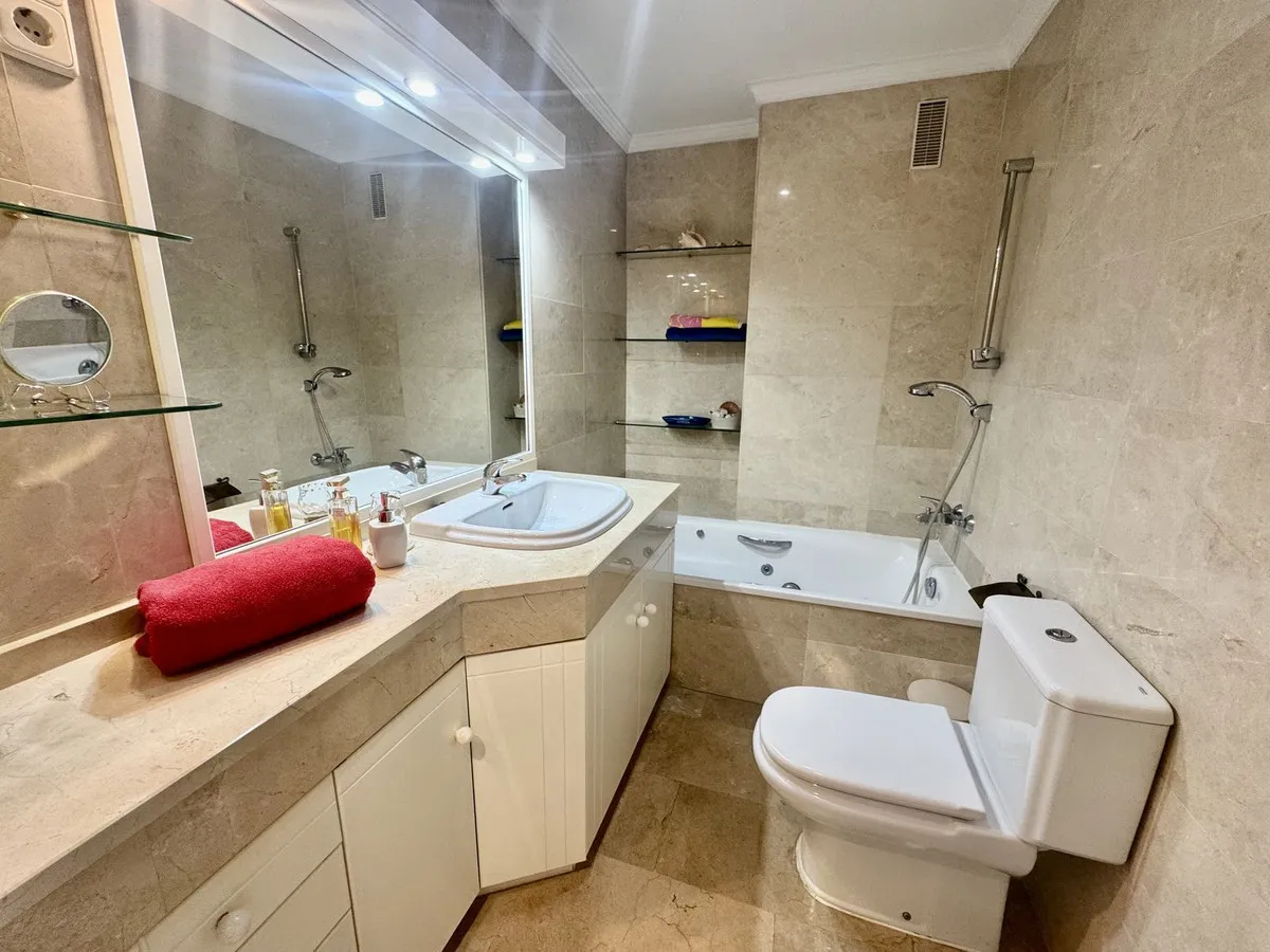 ec1f5642-793e-460e-9c5f-fa8d1a2493f4