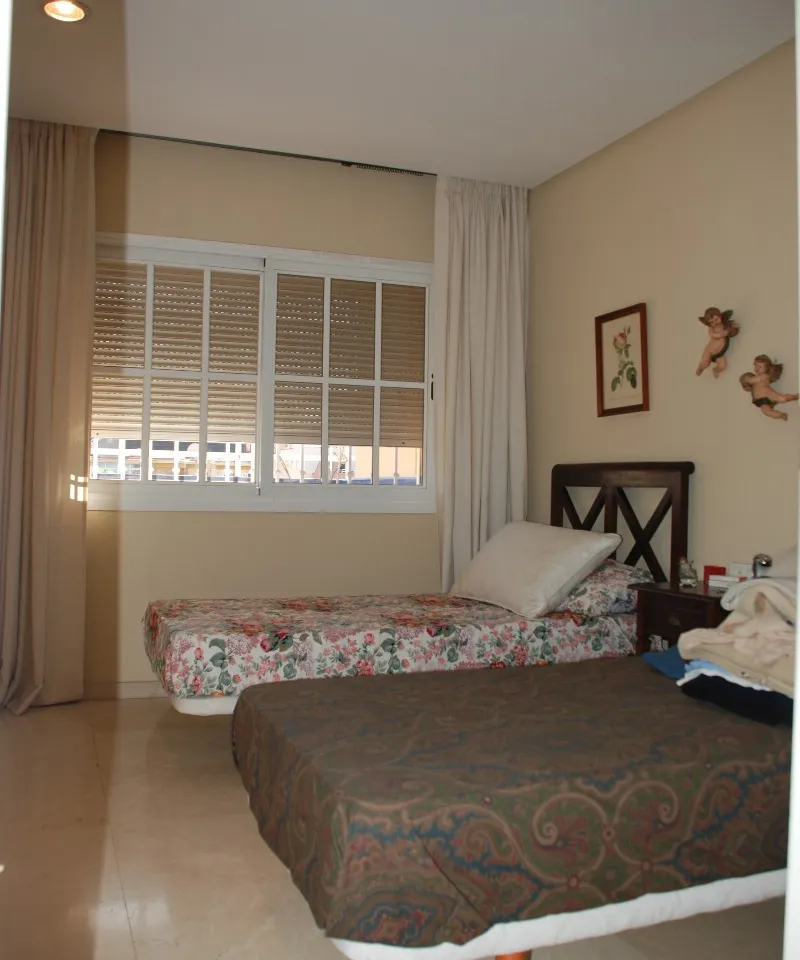 33219789-b00c-4484-86b2-9ec6f54e0f5c