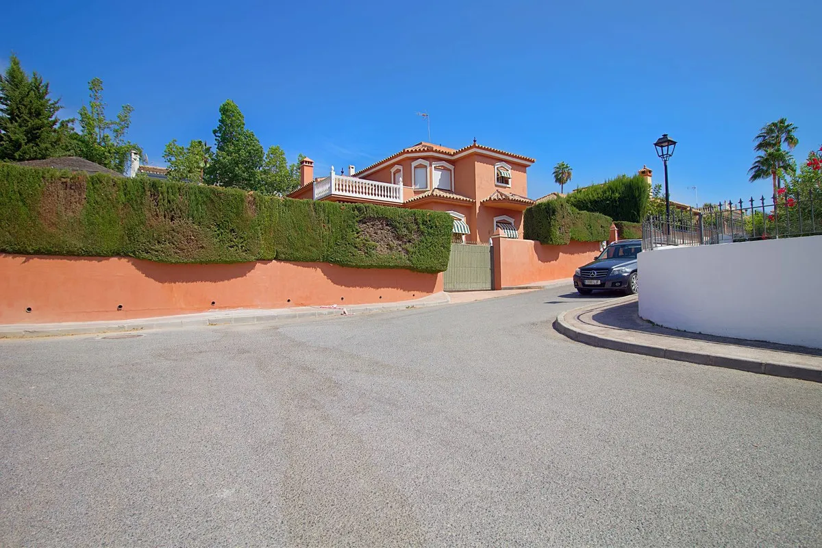 18aa1f50-5010-4274-be0d-6da024724bf4