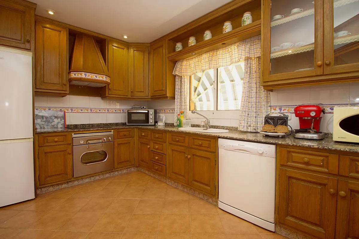 335f8488-b686-418c-a1a1-3e1bc80f1c8d