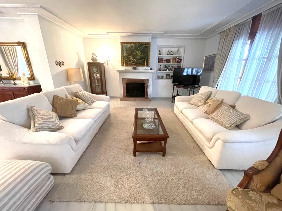 ba8dc0fa-1478-4f74-ae66-f5304a41bd1b