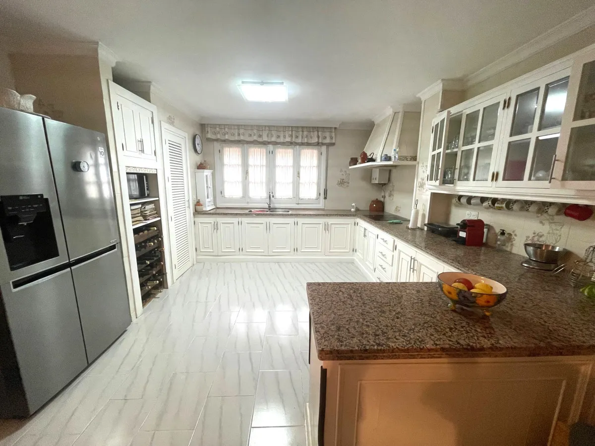 c825f91c-53db-4609-a37e-9baafd3c53e7