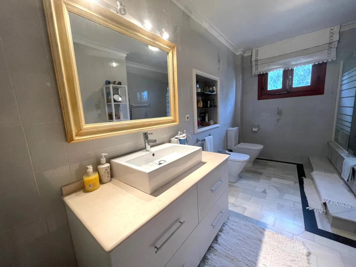 d946331f-7a6d-4c34-bcdf-d5f54674ea72