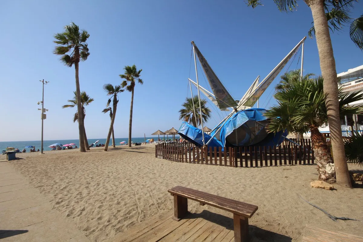 04b6b636-1c22-48e0-a971-0ed5a8022b66