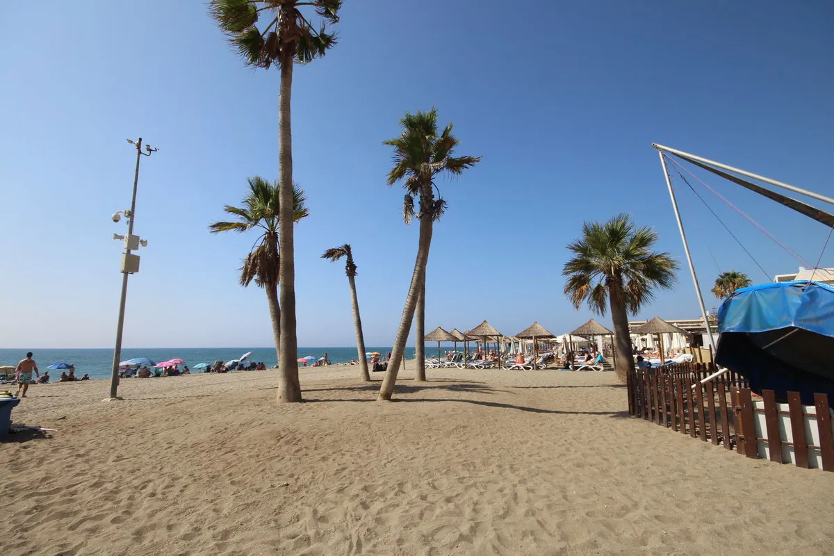 b37bf398-2e65-4ce6-99d5-f6d259fb071f