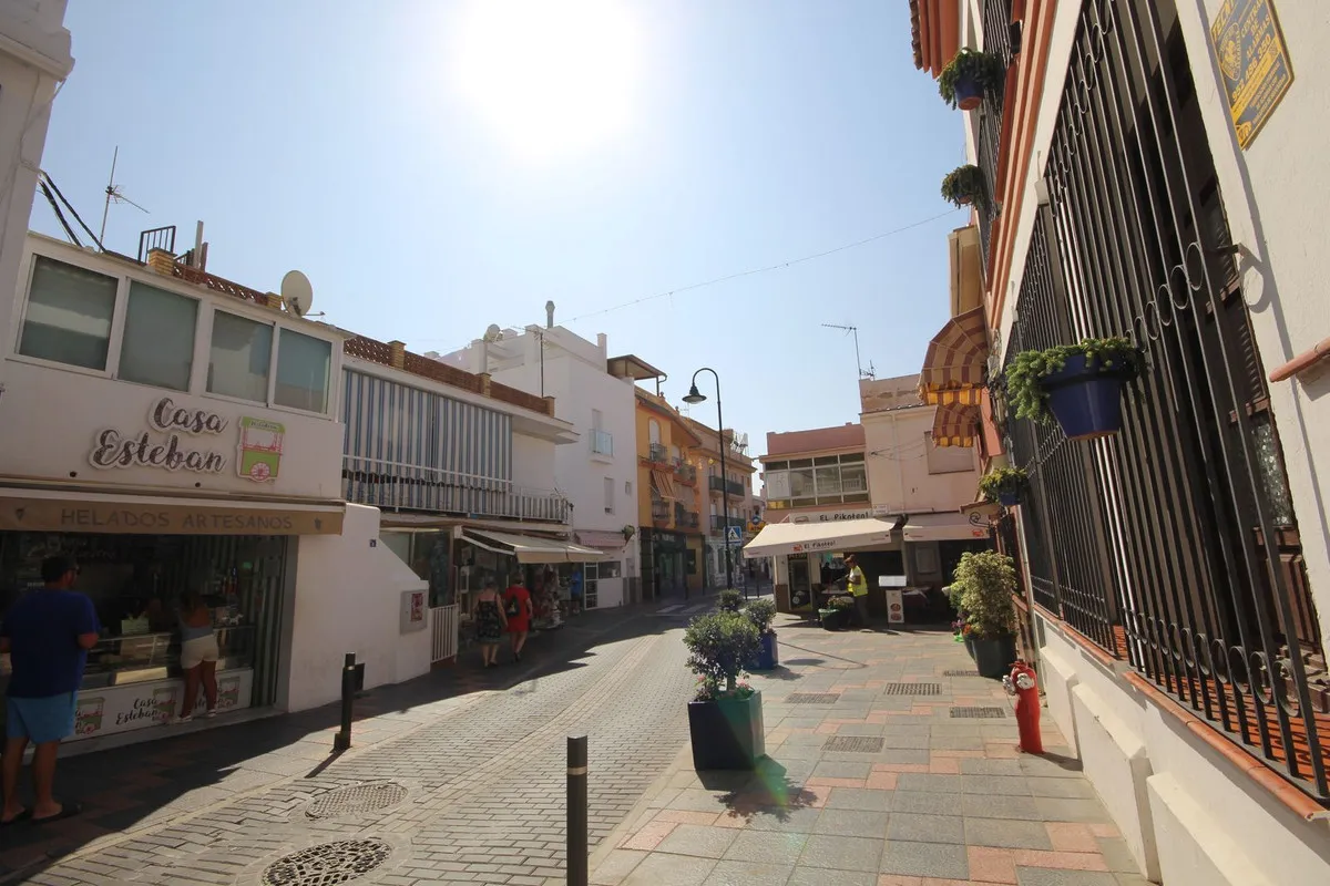 dbee0b88-25da-4bb9-b290-5d89f047182a